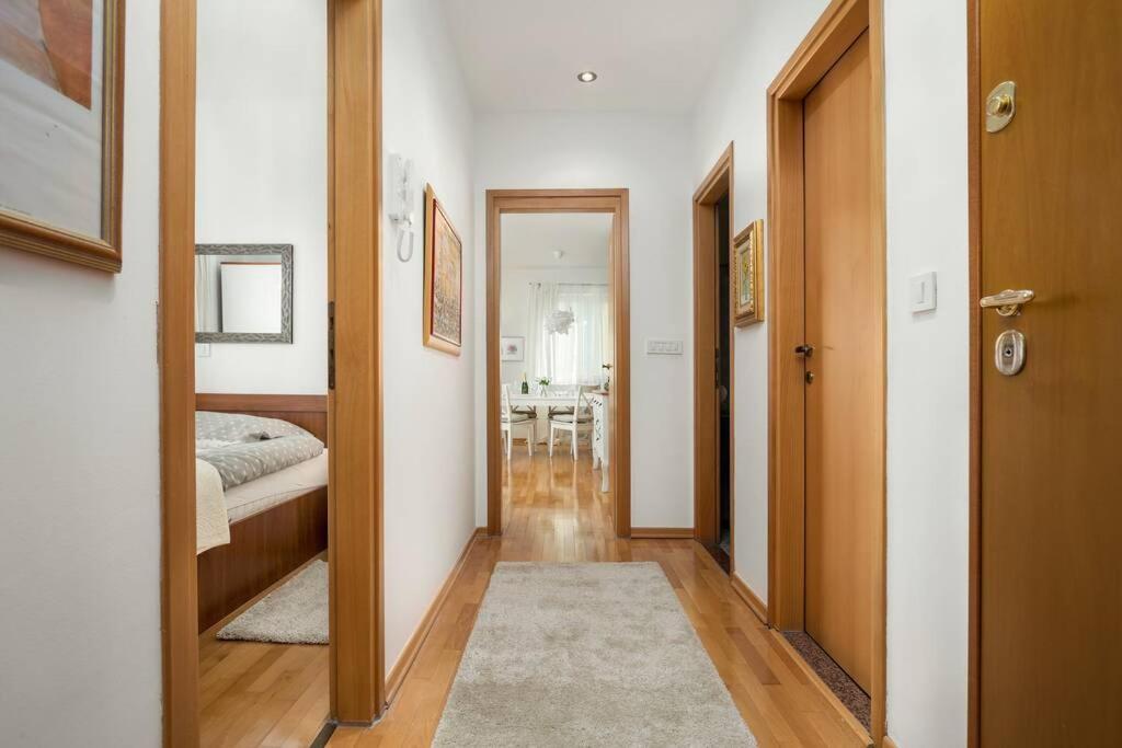 Ferienwohnung Duplex + Garage Rovinj Exterior foto